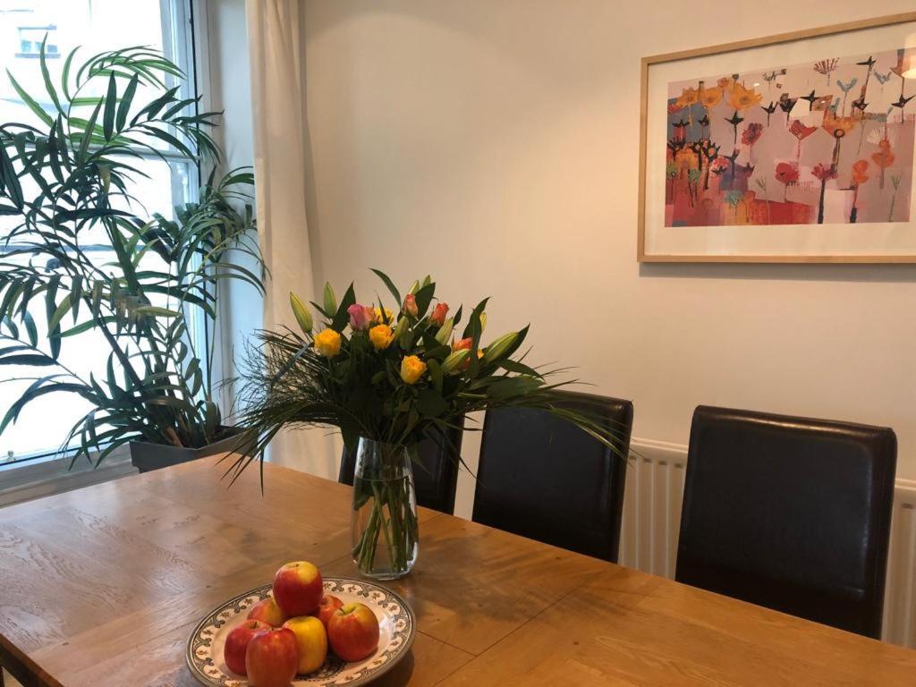 Comfy Two Bedroom Apartment Right In The City Centre Glasgow Luaran gambar