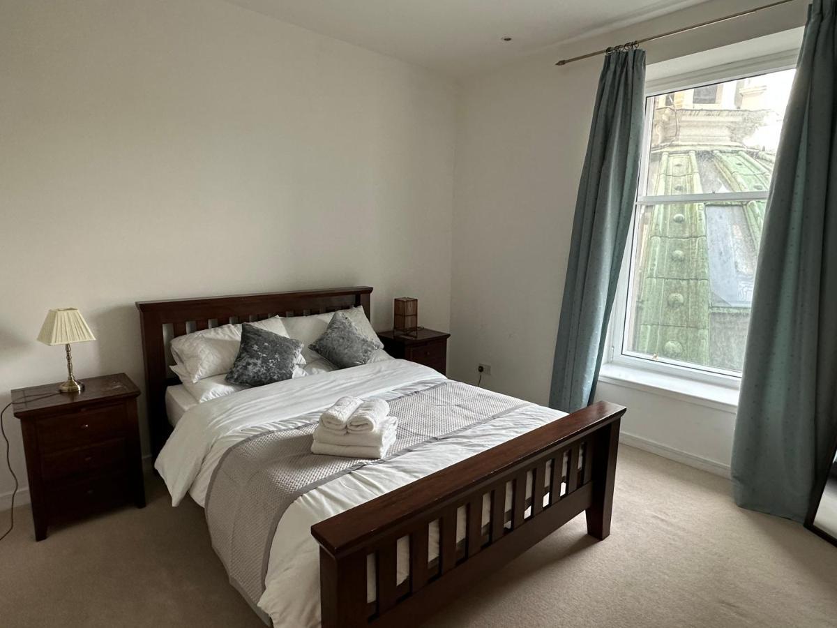 Comfy Two Bedroom Apartment Right In The City Centre Glasgow Luaran gambar
