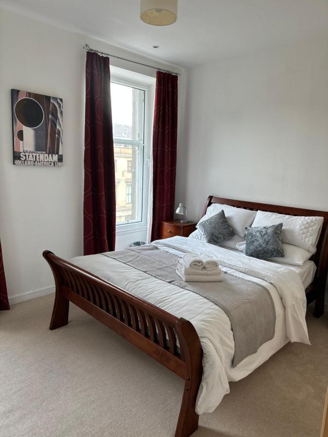 Comfy Two Bedroom Apartment Right In The City Centre Glasgow Luaran gambar